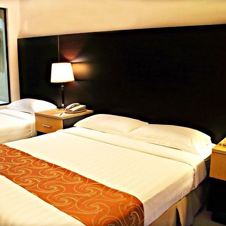 The Lake Hotel Tagaytay Tagaytay City Εξωτερικό φωτογραφία