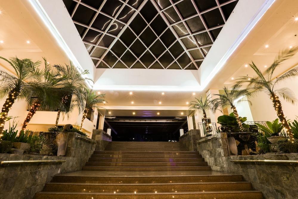 The Lake Hotel Tagaytay Tagaytay City Εξωτερικό φωτογραφία