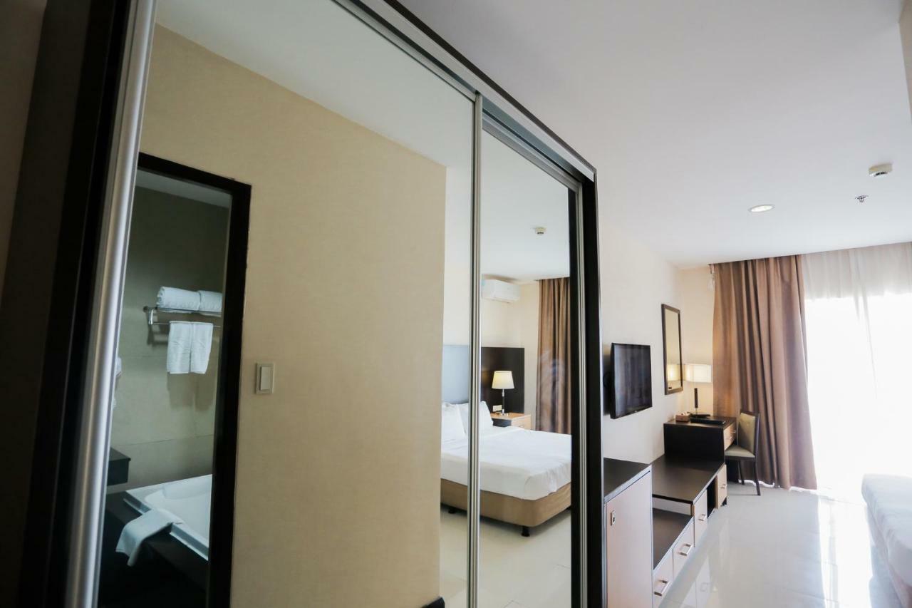 The Lake Hotel Tagaytay Tagaytay City Εξωτερικό φωτογραφία