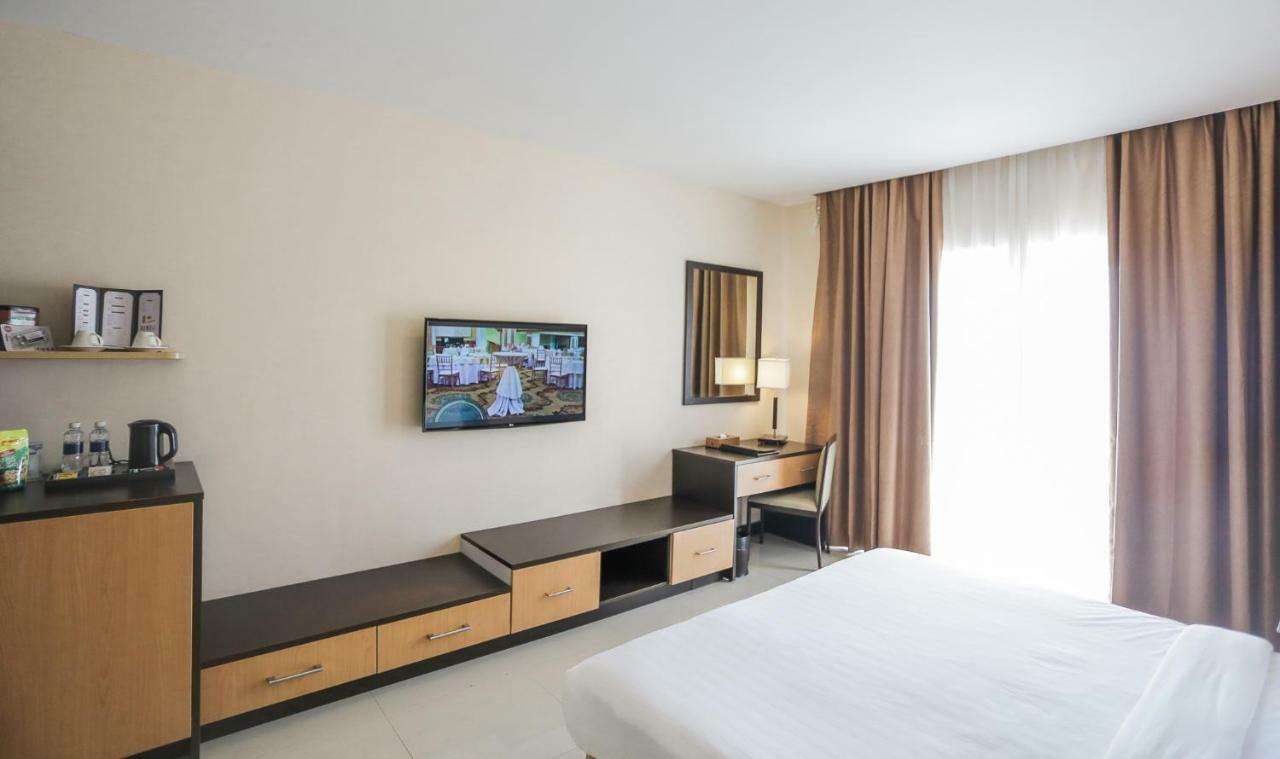 The Lake Hotel Tagaytay Tagaytay City Εξωτερικό φωτογραφία
