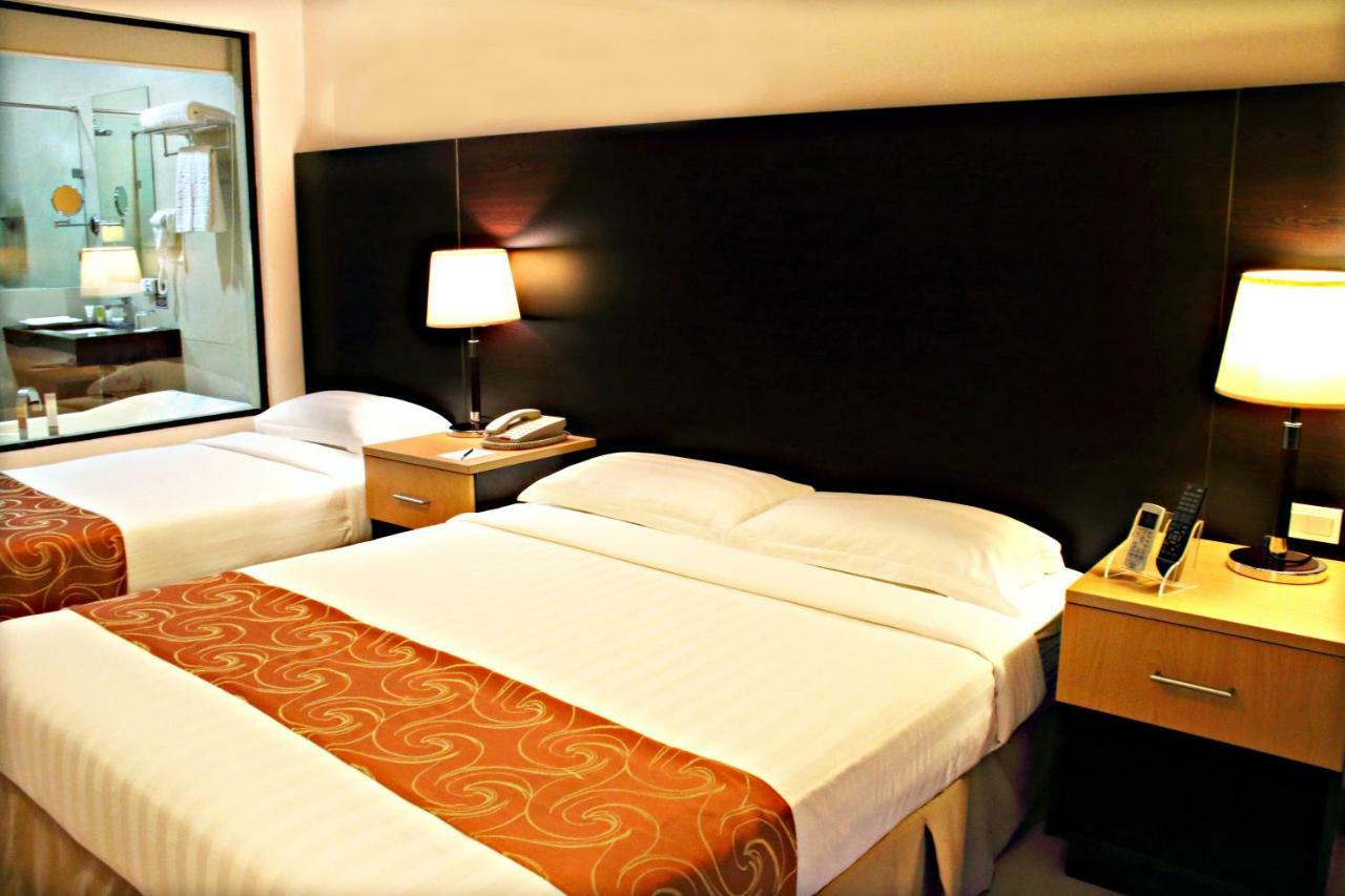 The Lake Hotel Tagaytay Tagaytay City Εξωτερικό φωτογραφία