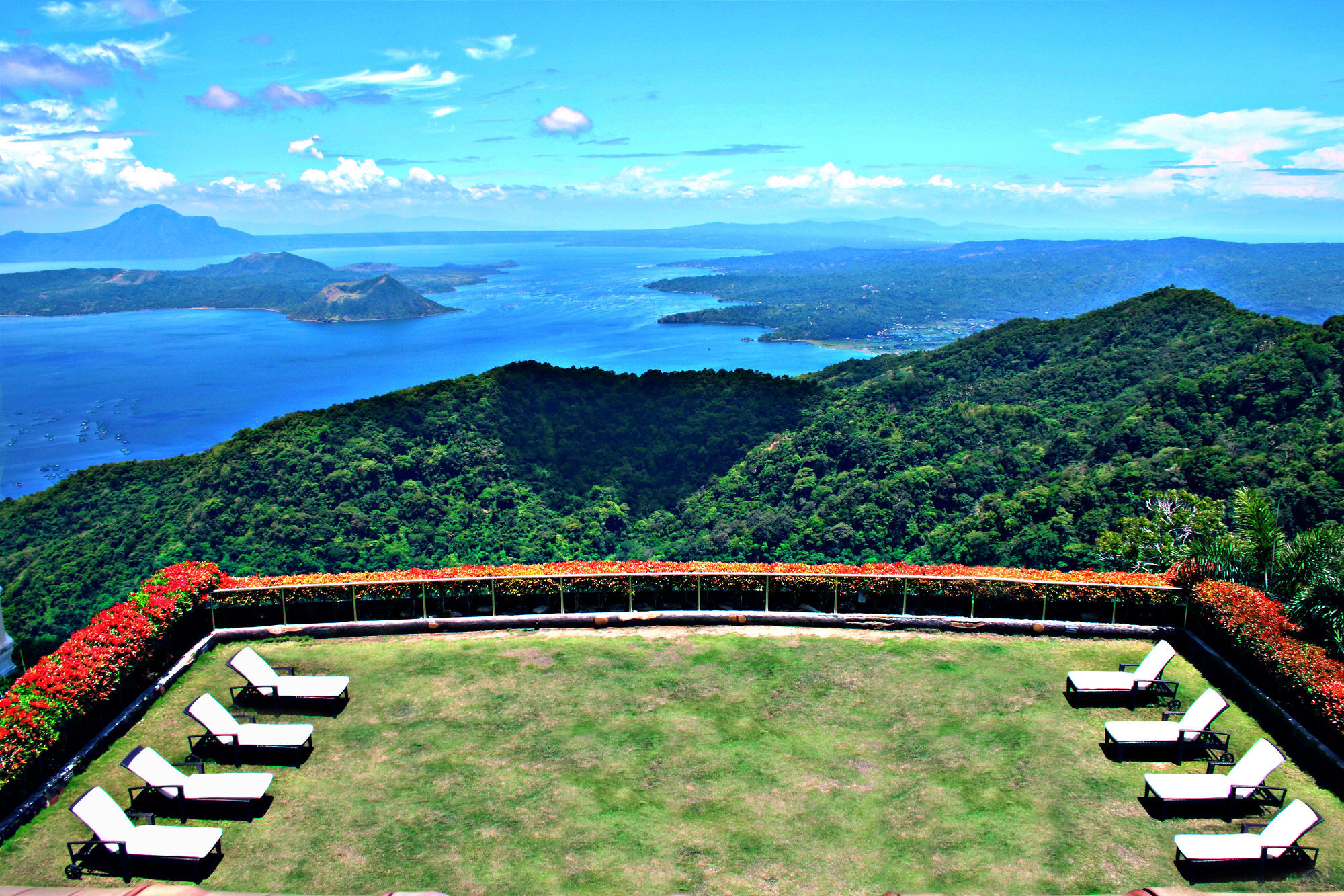 The Lake Hotel Tagaytay Tagaytay City Εξωτερικό φωτογραφία