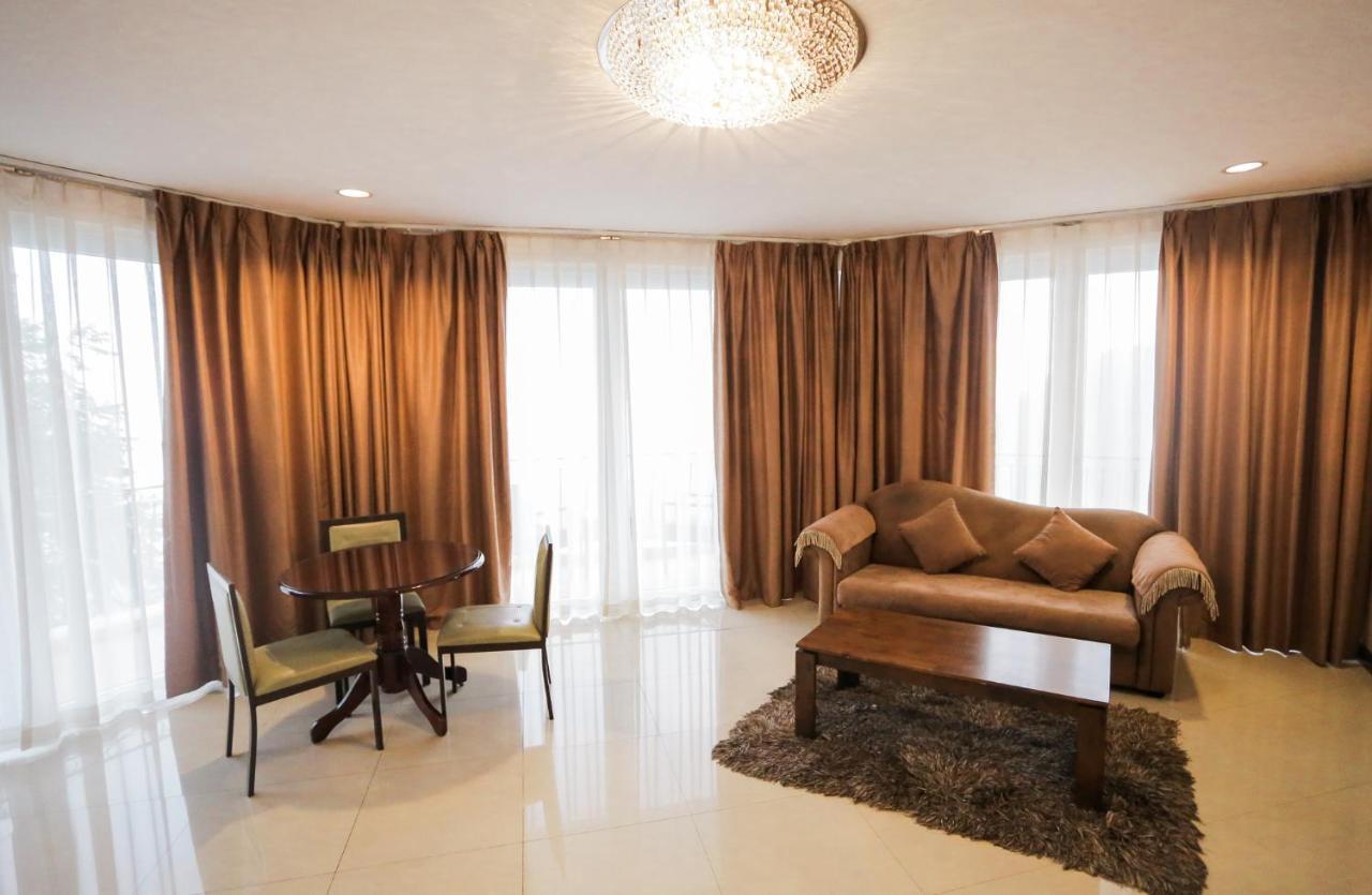 The Lake Hotel Tagaytay Tagaytay City Εξωτερικό φωτογραφία